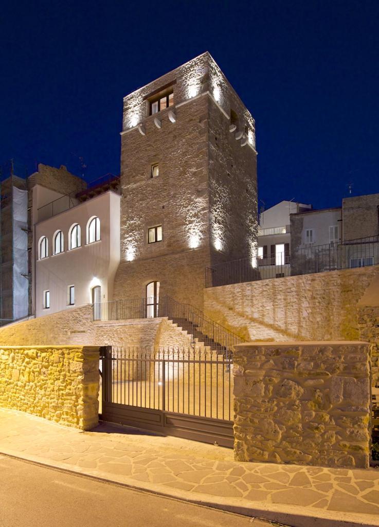 Torre Della Loggia - Dimora Storica - Ortona Bed & Breakfast Luaran gambar