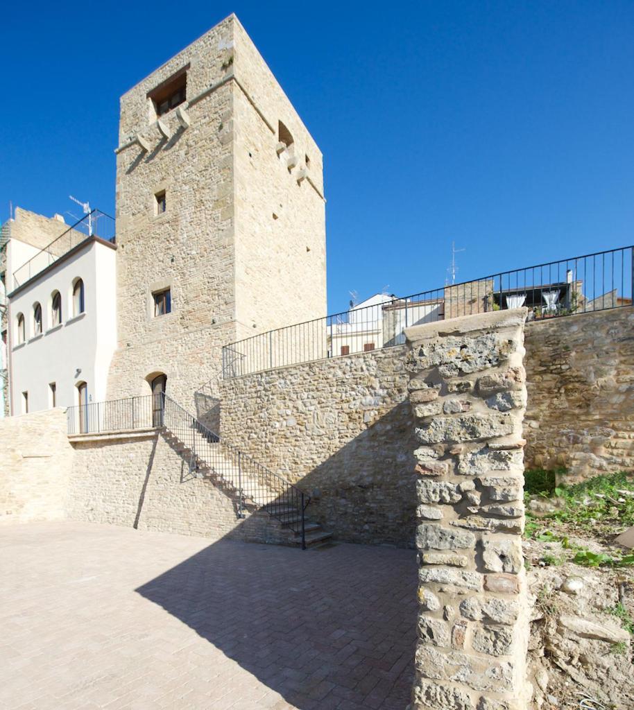 Torre Della Loggia - Dimora Storica - Ortona Bed & Breakfast Luaran gambar