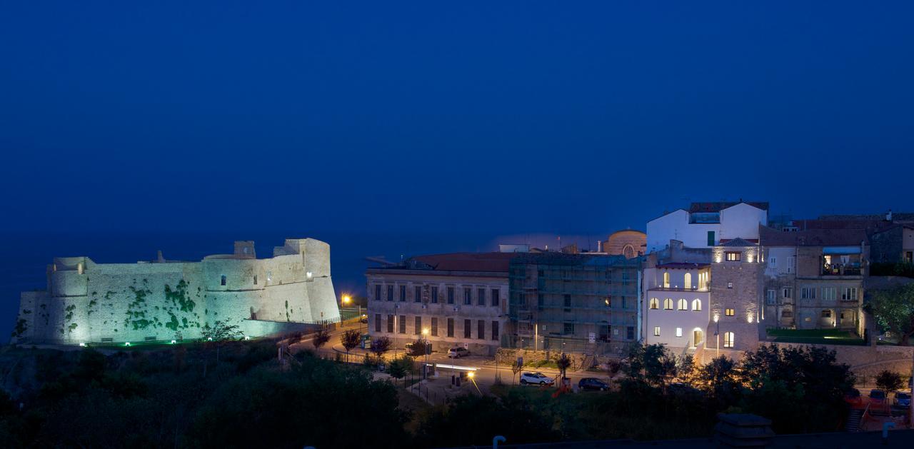 Torre Della Loggia - Dimora Storica - Ortona Bed & Breakfast Luaran gambar